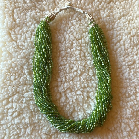 Green & Cream Beaded Necklace - Picture 13 of 17